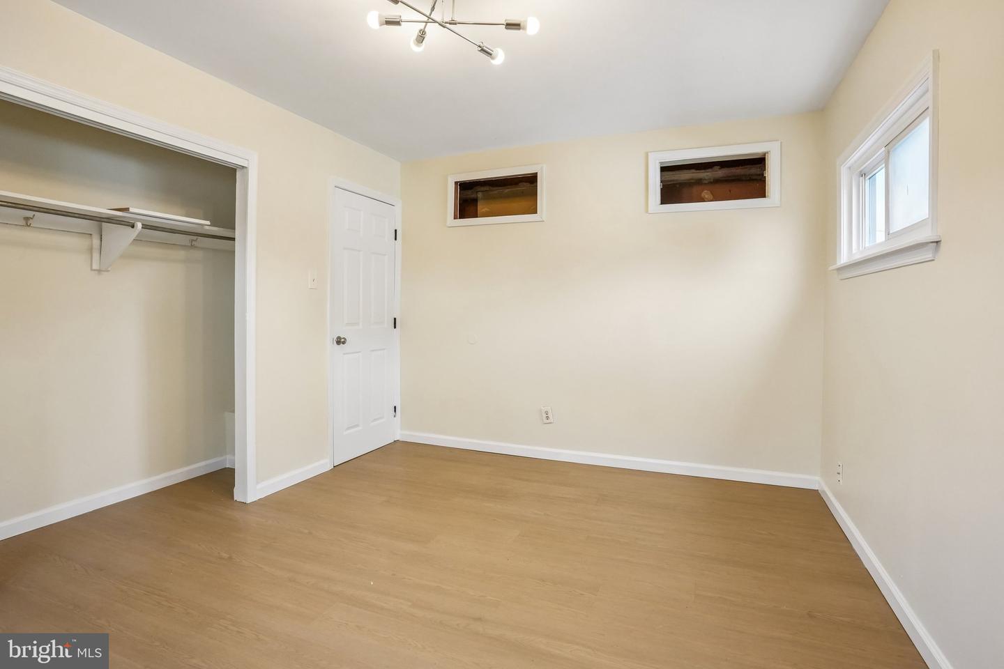 50 E Maple Ave Property Photo 18