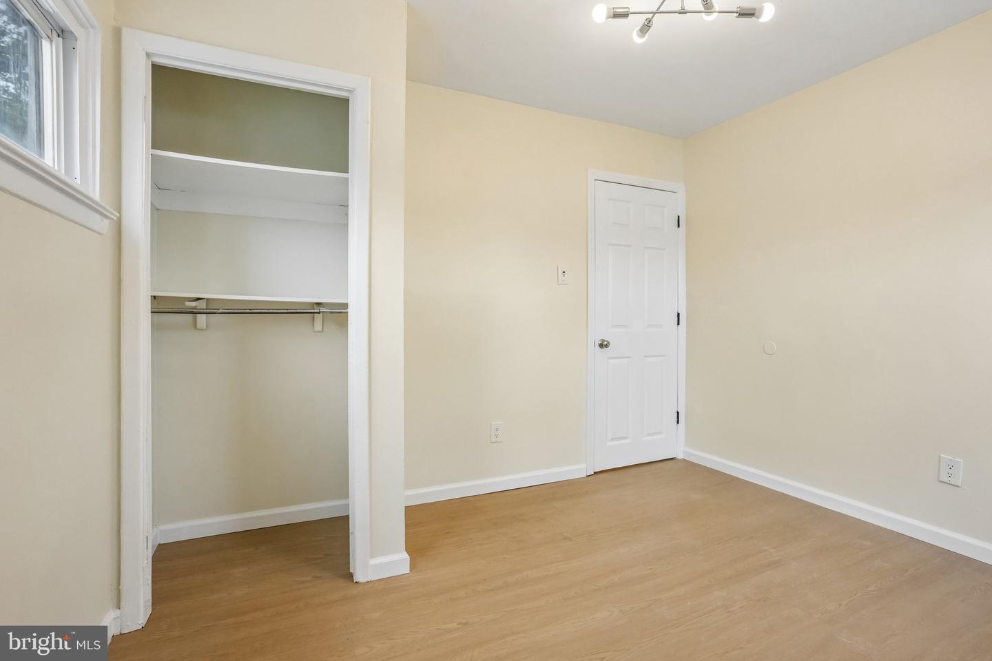 50 E Maple Ave Property Photo 22