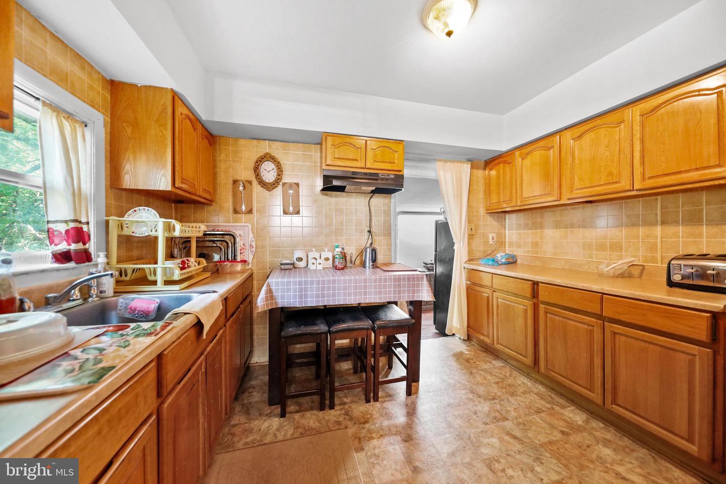 1 Page Ave Property Photo 4
