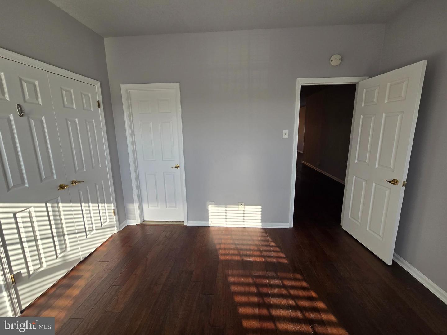 6163 Main St Property Photo 18