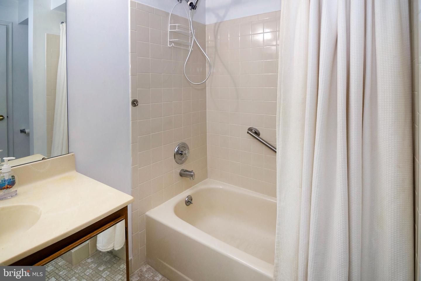 1024 Main St Property Photo 27
