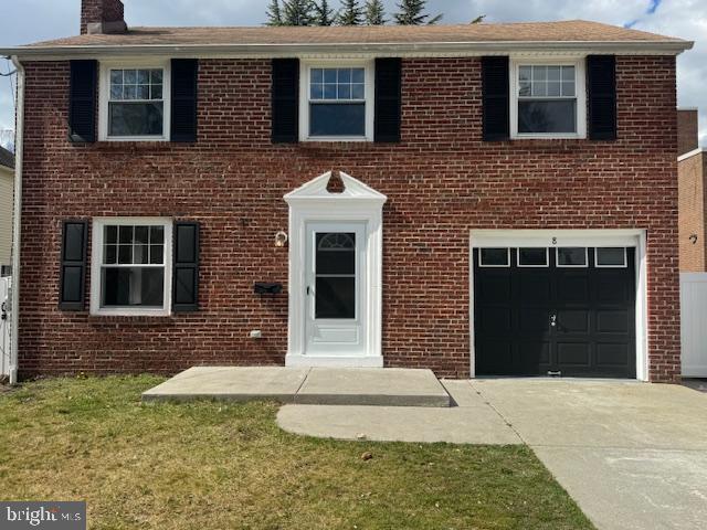 8 Cooper Ave Property Photo 2