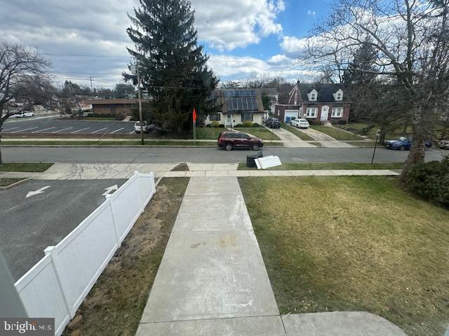 8 Cooper Ave Property Photo 5