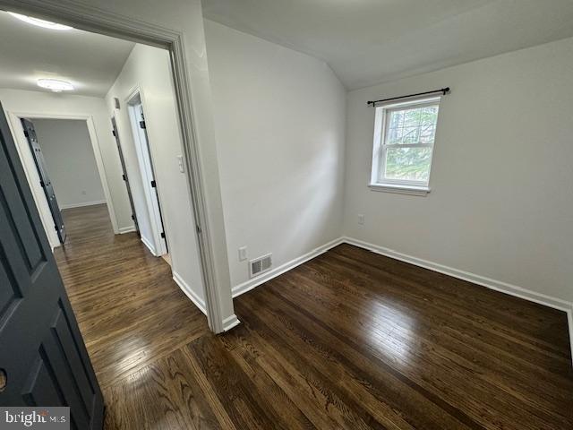8 Cooper Ave Property Photo 19