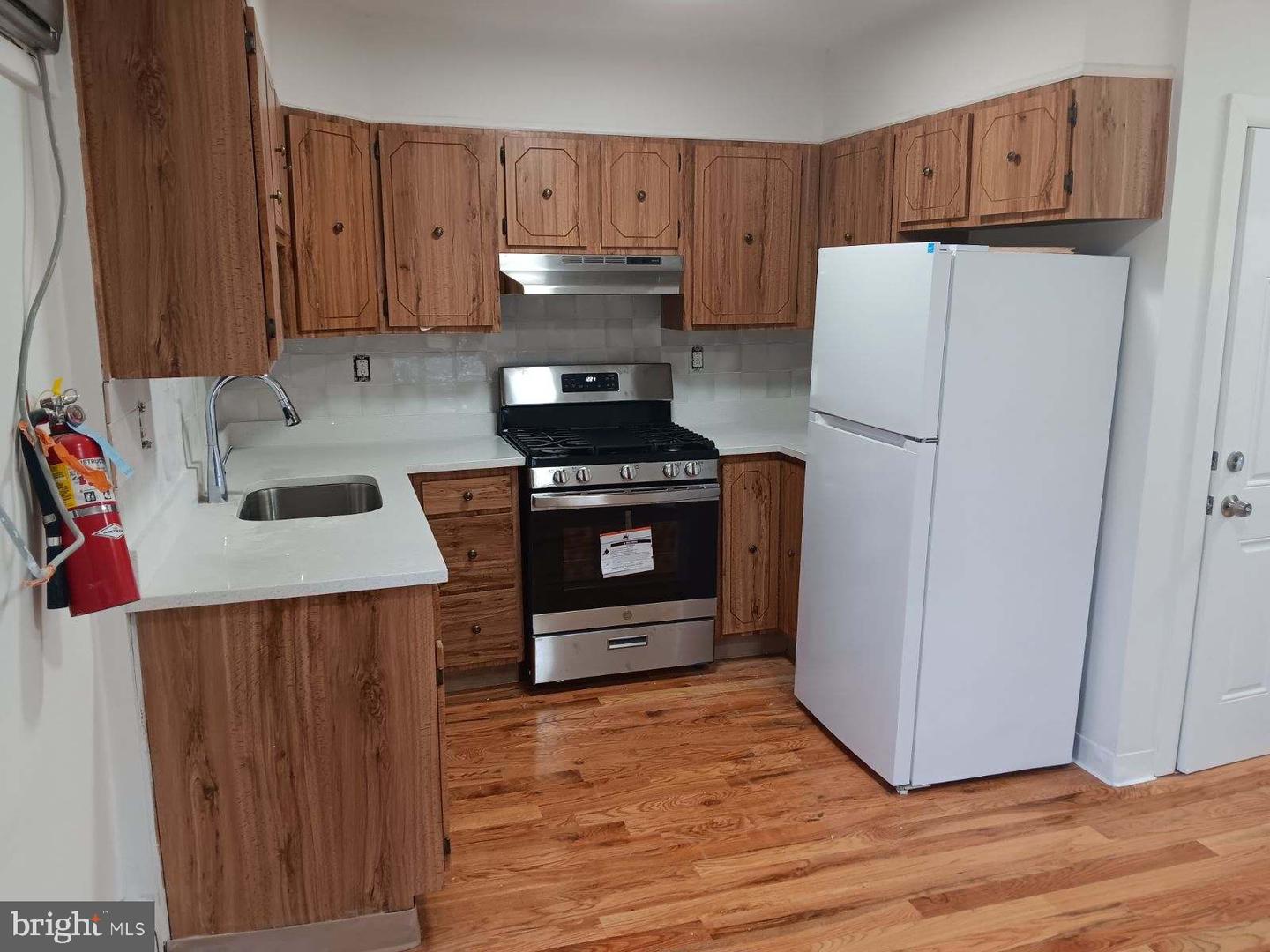 541 HADDON AVE #2ND FLOOR Property Photo 1