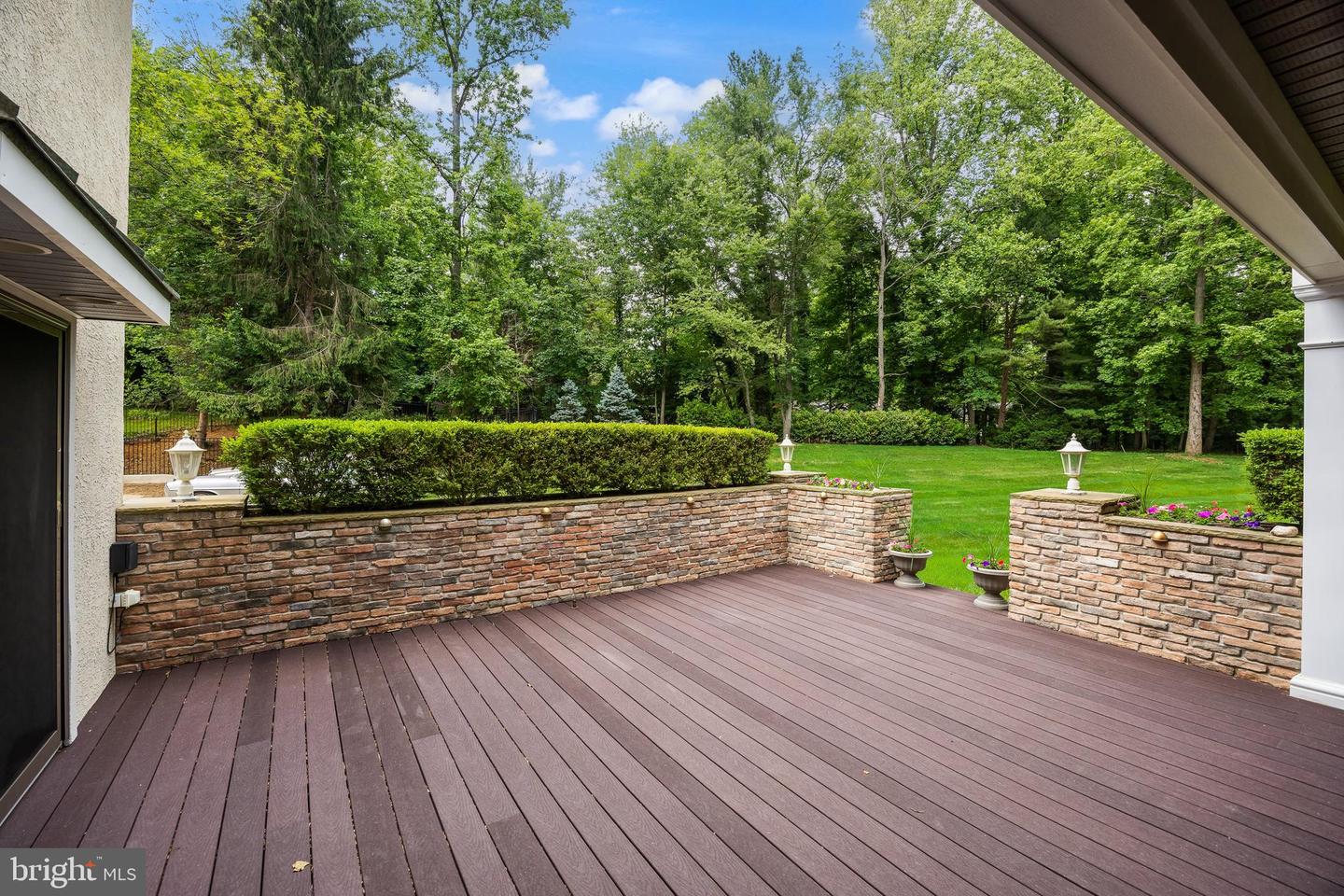 14 E Riding Dr Property Photo 66