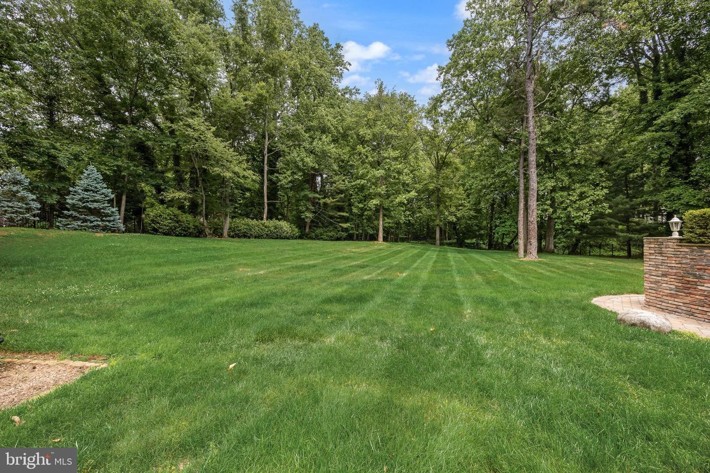 14 E Riding Dr Property Photo 67