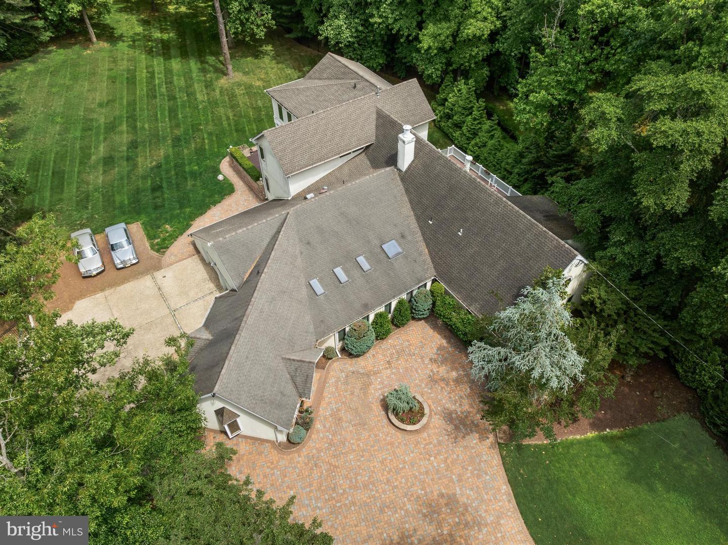 14 E Riding Dr Property Photo 71