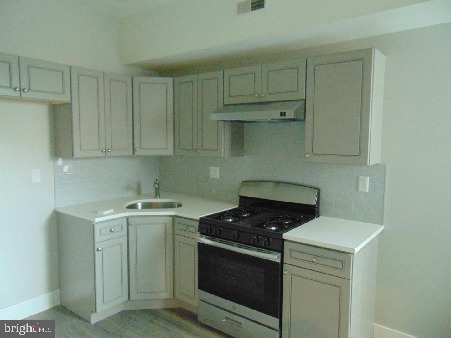 219 Market St Property Photo 11