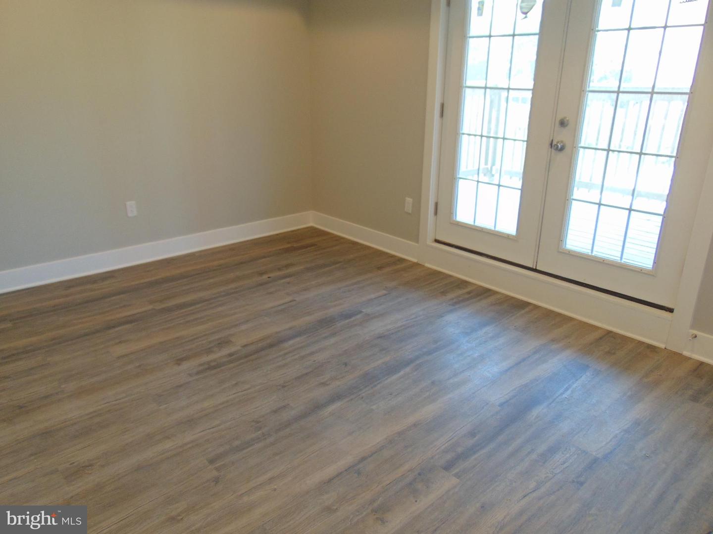 219 Market St Property Photo 22
