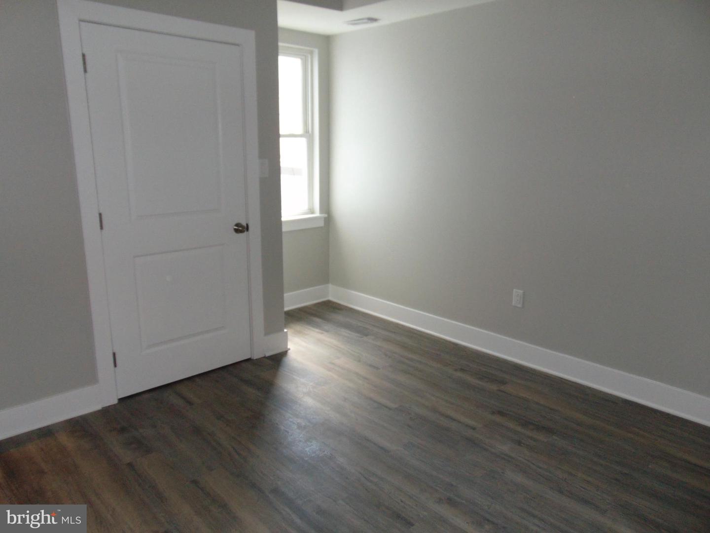 219 Market St Property Photo 25