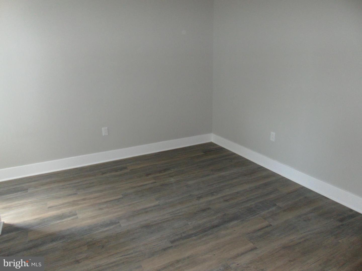 219 Market St Property Photo 26