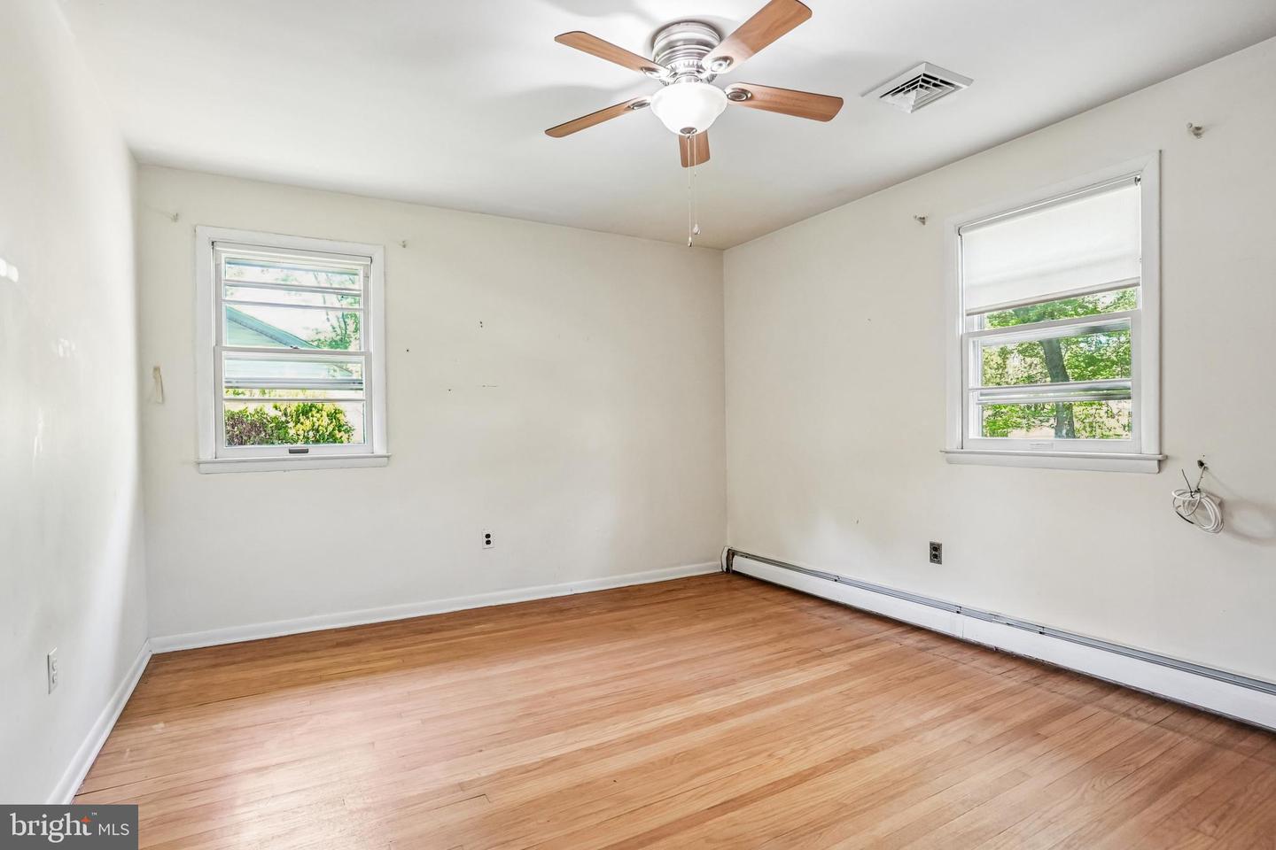 1212 Hollis Ave Property Photo 11