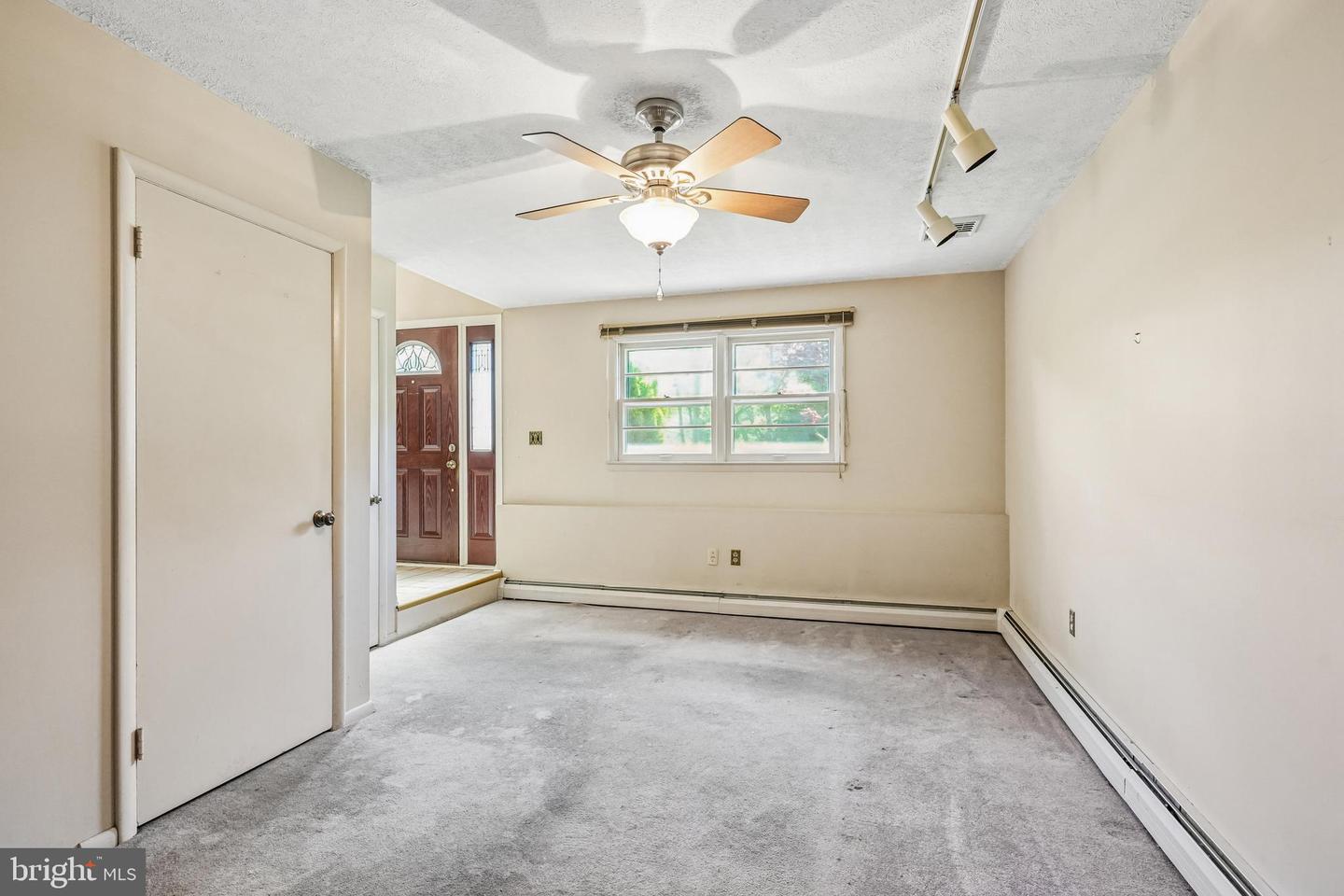 1212 Hollis Ave Property Photo 15