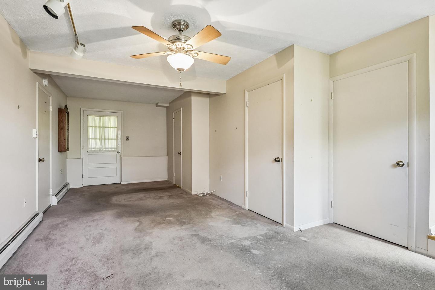 1212 Hollis Ave Property Photo 16