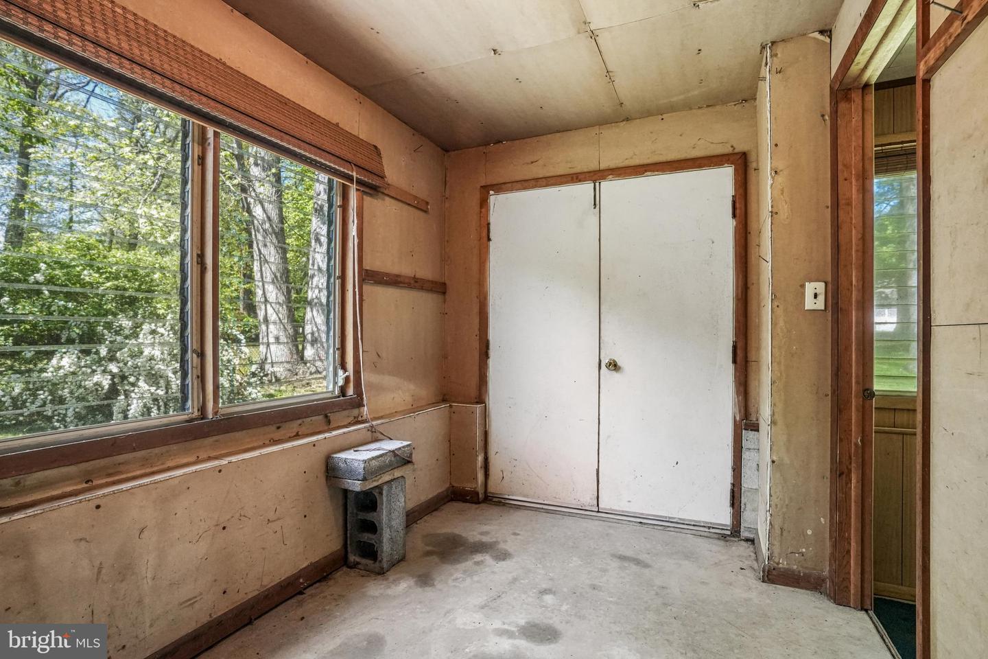 1212 Hollis Ave Property Photo 22