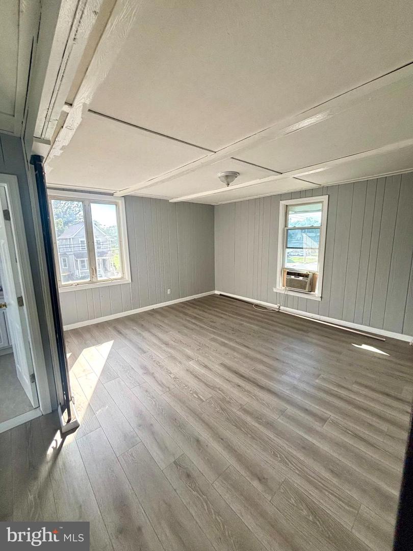 182 Haddon Ave #b Property Photo 4