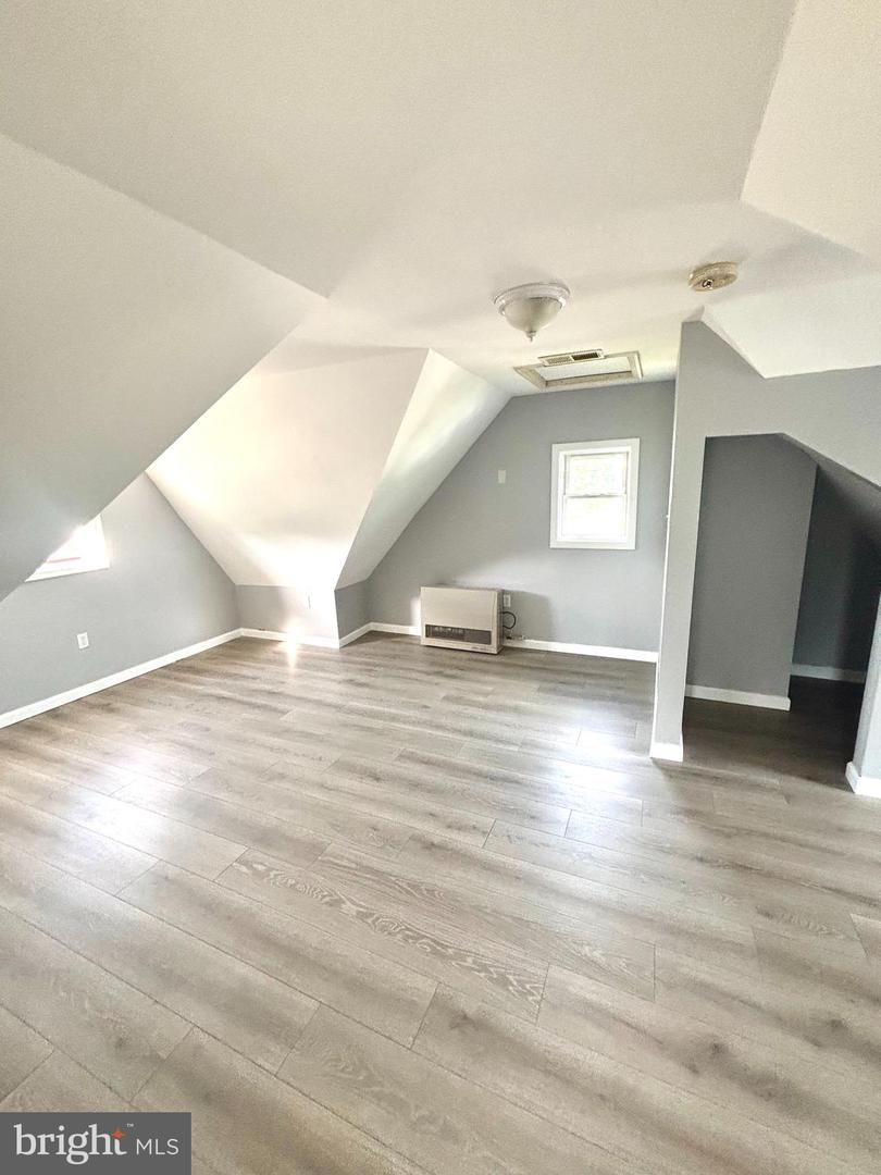 182 Haddon Ave #b Property Photo 8