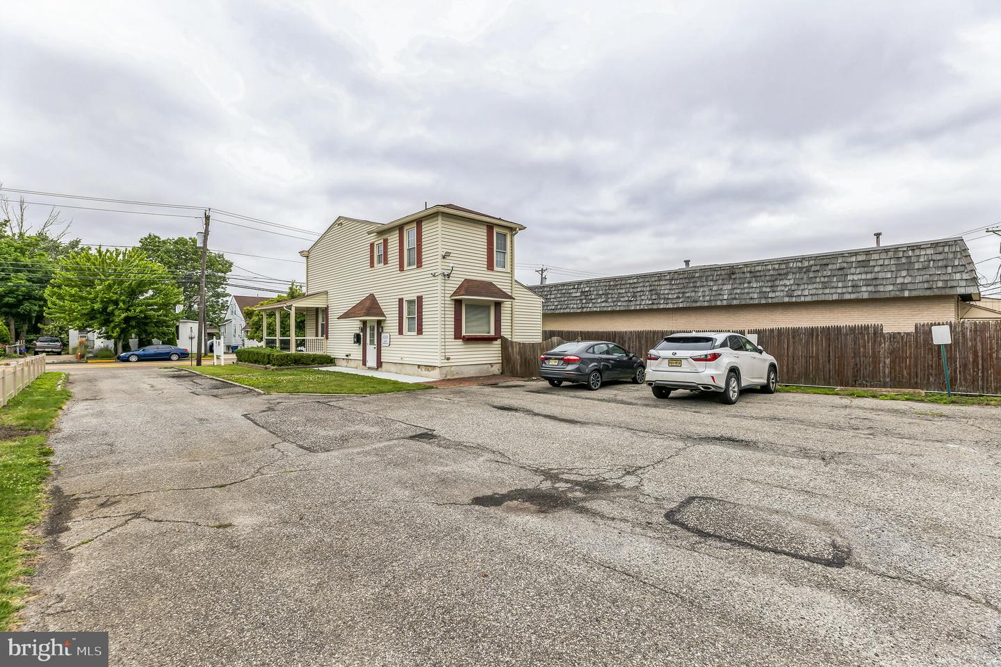 323 Haddon Ave Property Photo 26