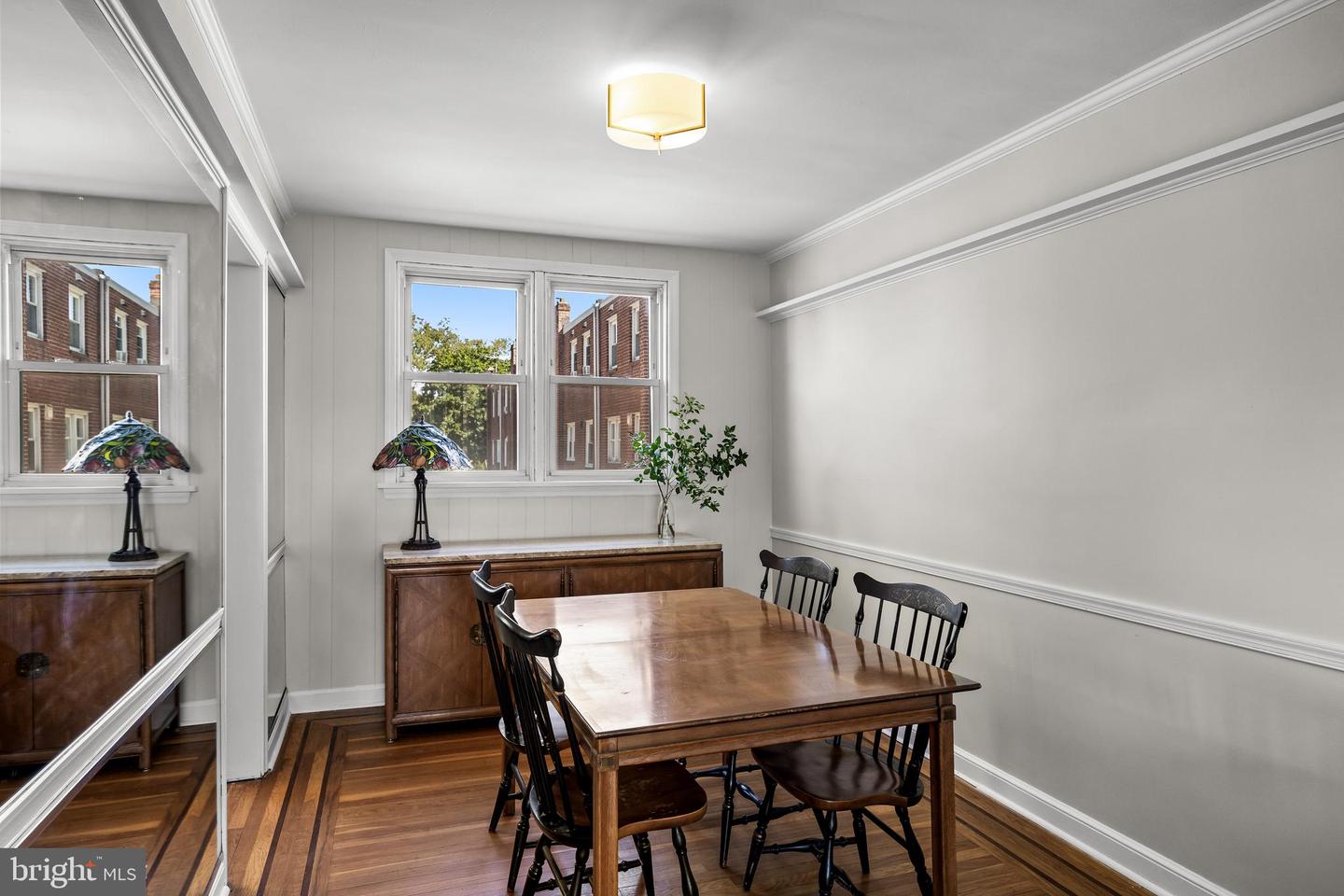454 Woodlawn Ter Property Photo 10