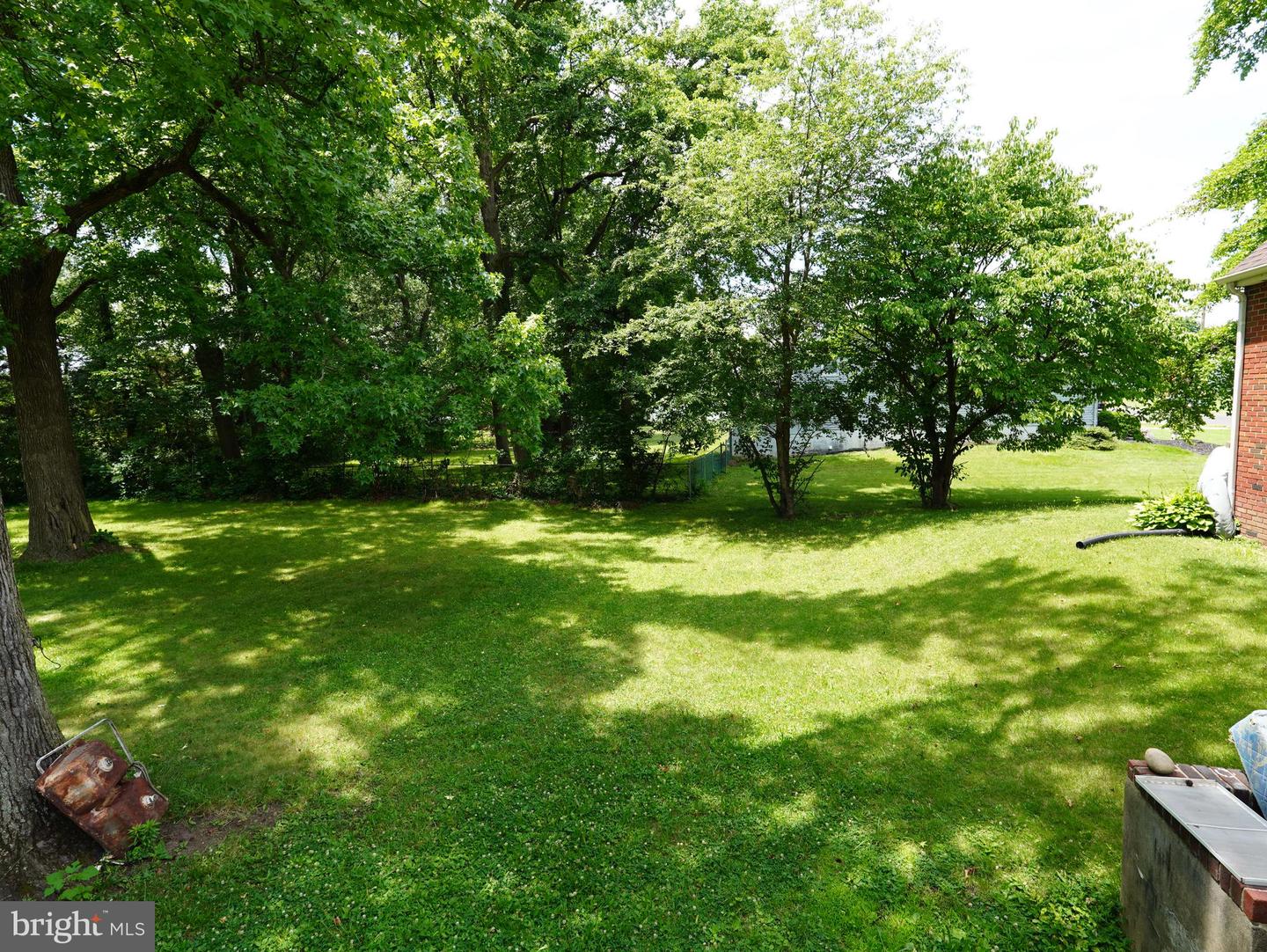 425 Yale Ave Property Photo 12