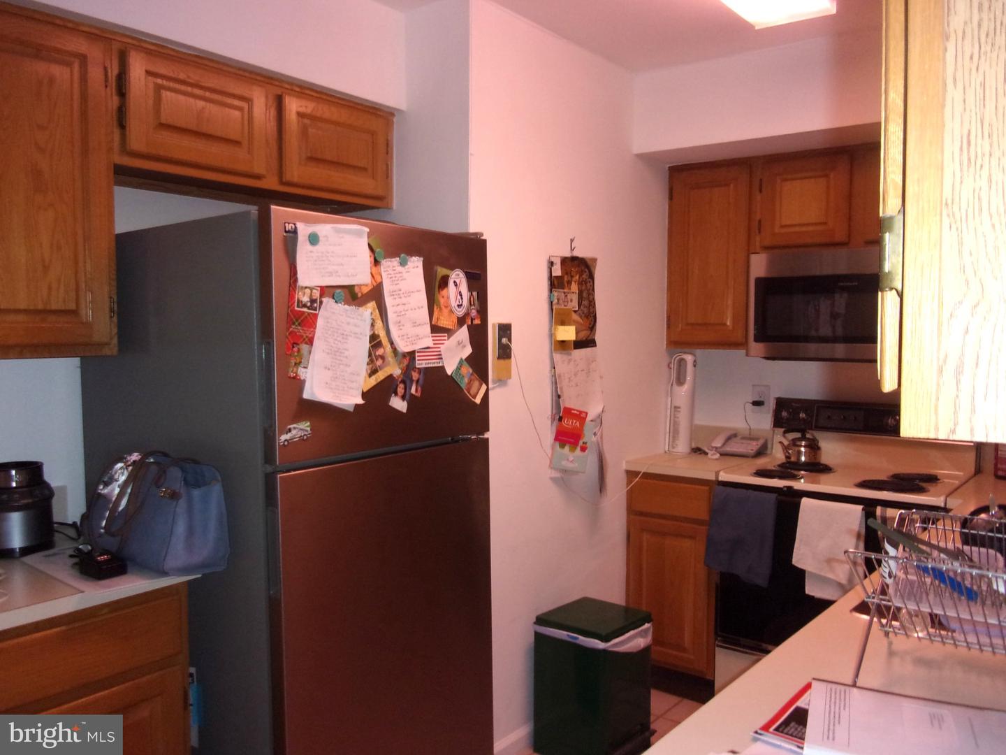 4038 Main St Property Photo 10