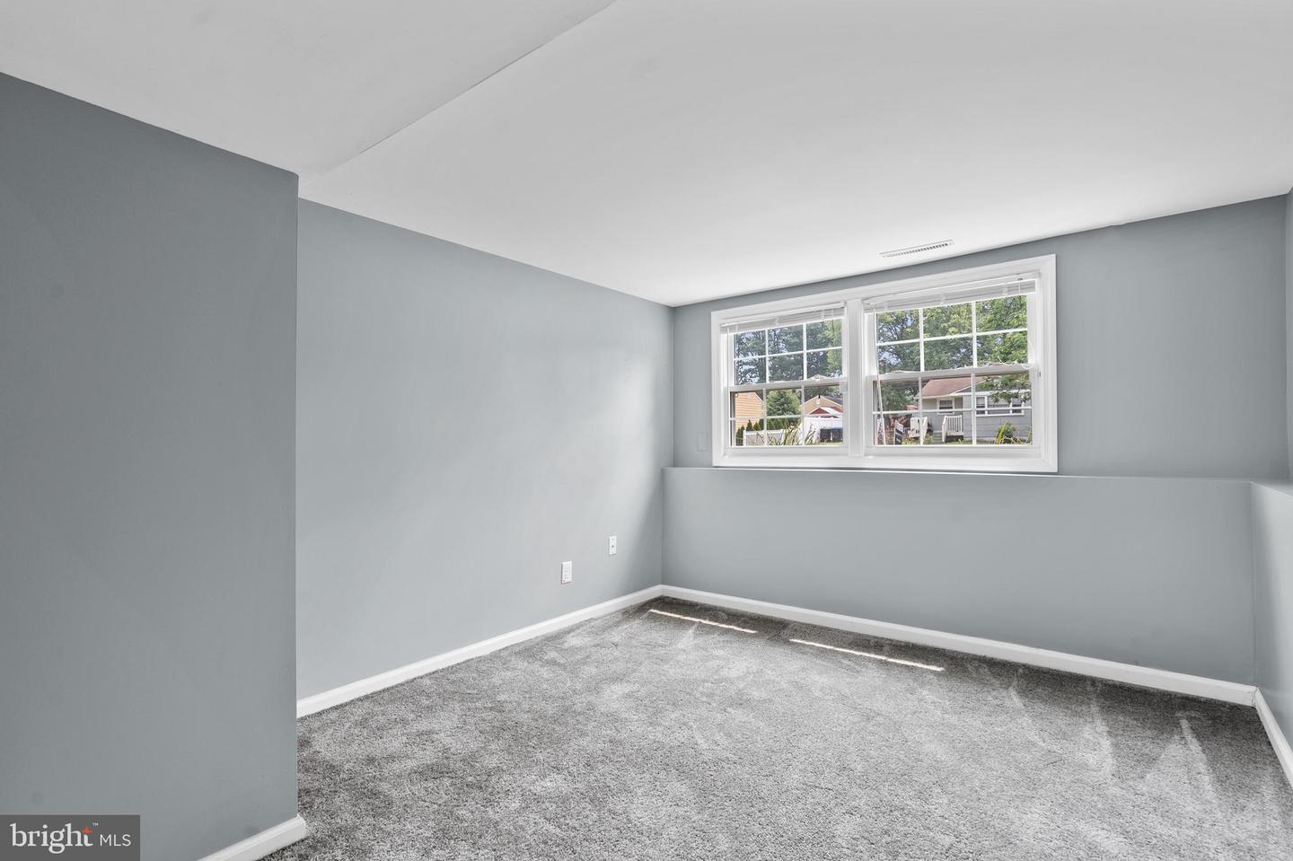 34 Richards Ave Property Photo 33