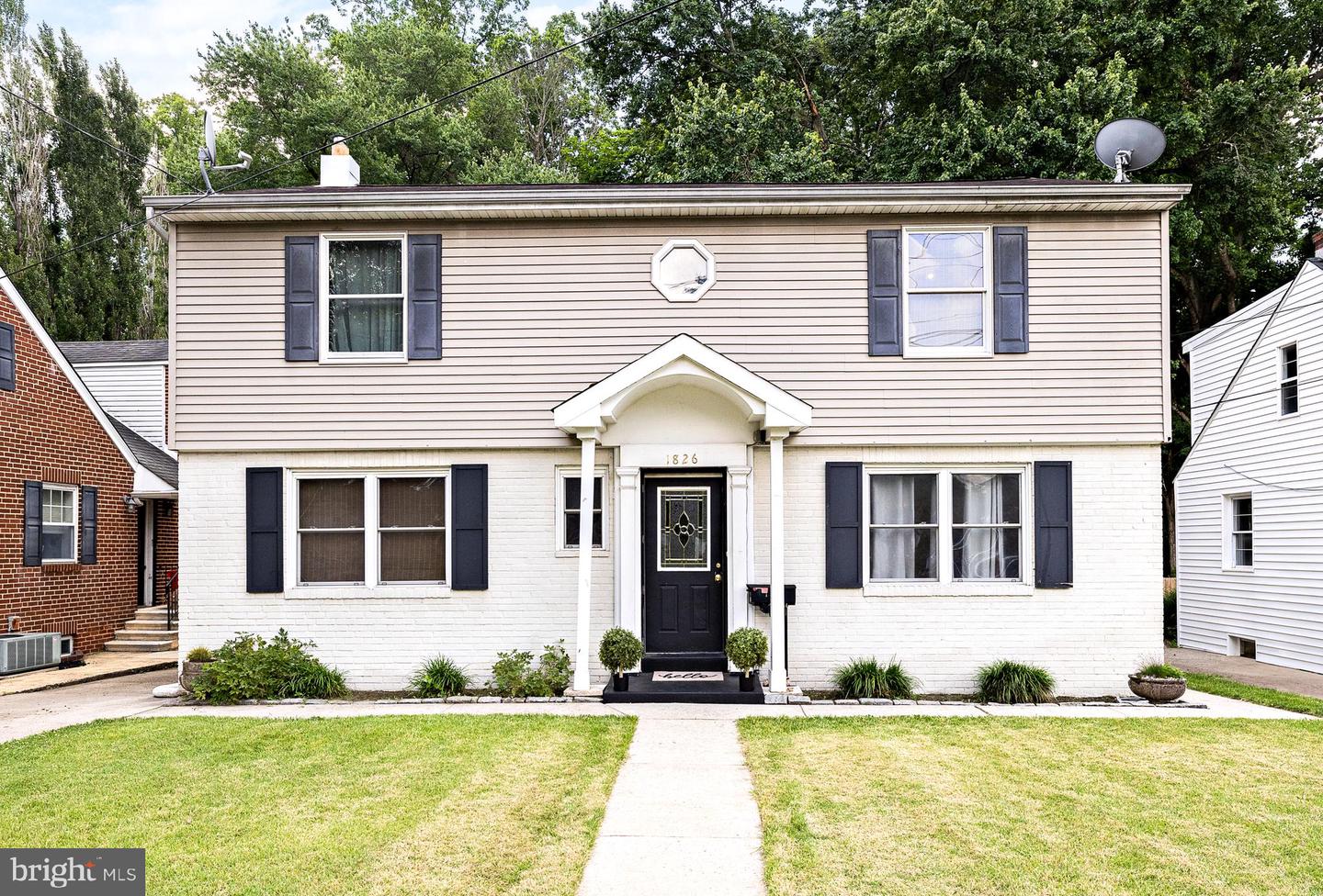 1826 Maple Ave Property Photo 1