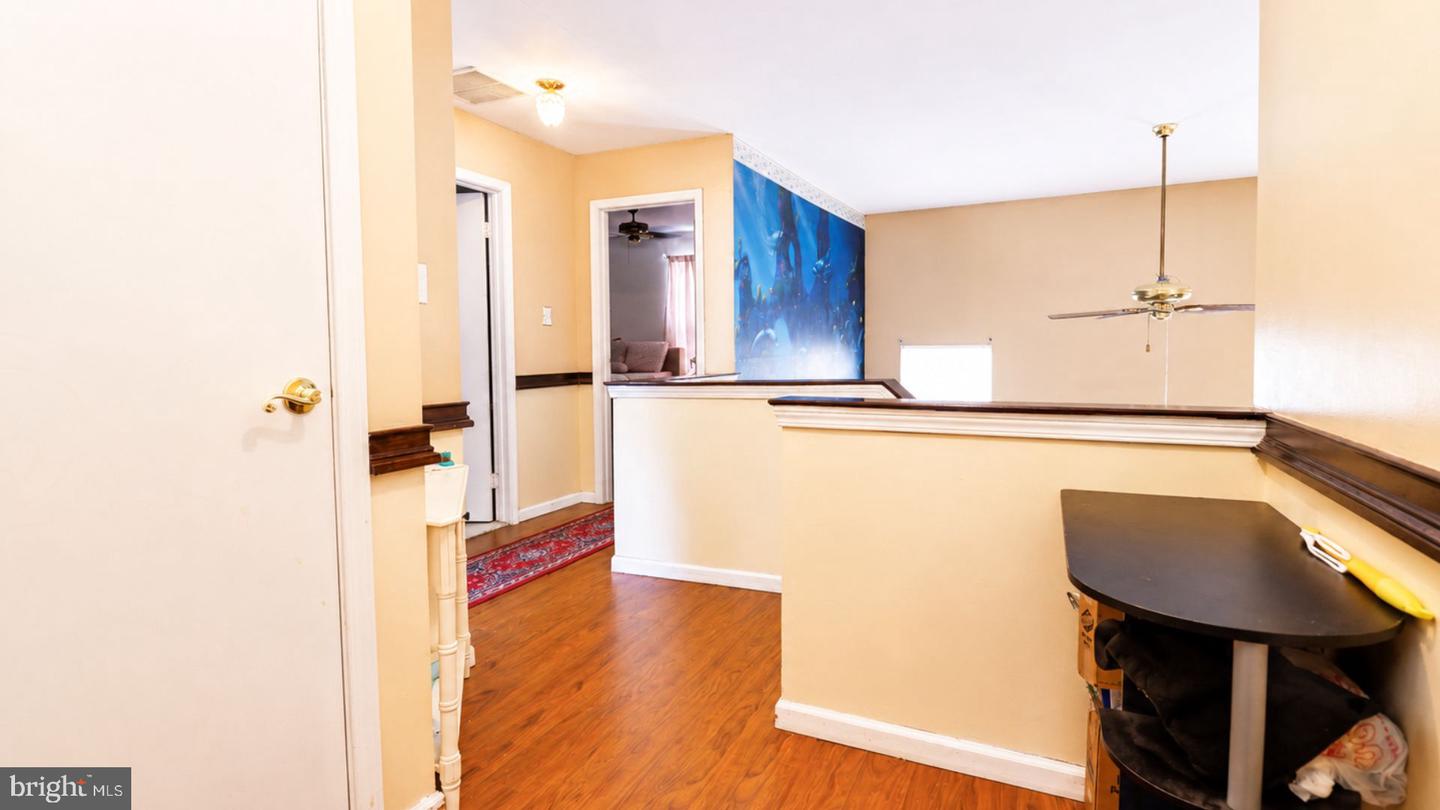 216 Franklin Ave Property Photo 6