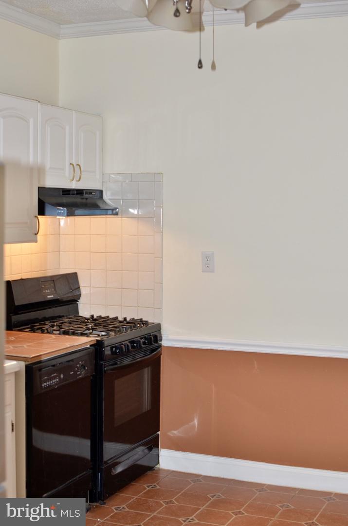 220 Linden Property Photo 8
