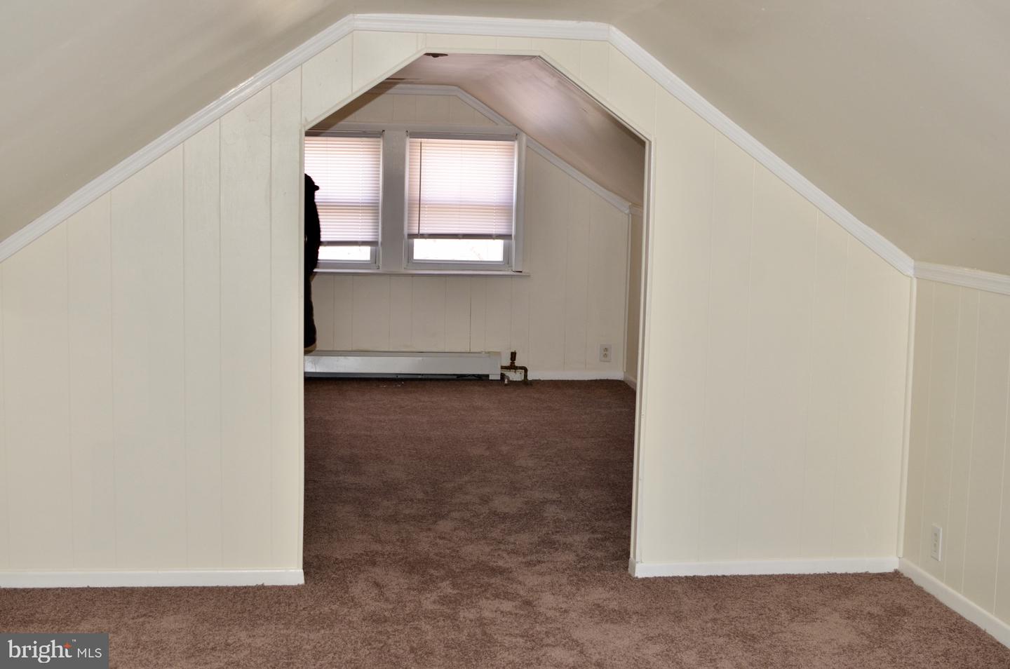 220 Linden Property Photo 20