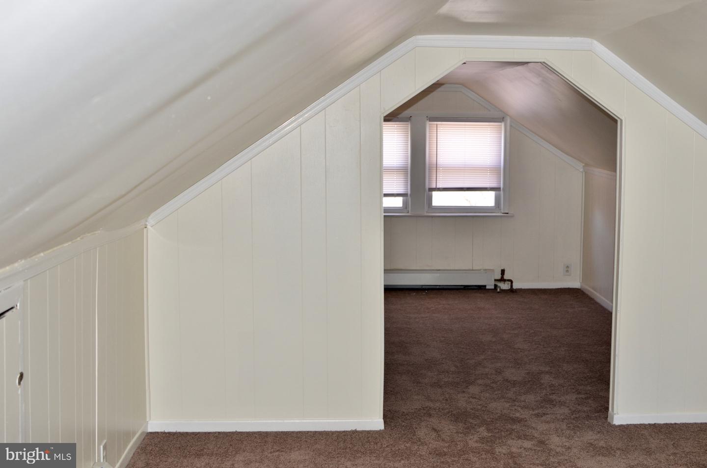 220 Linden Property Photo 21