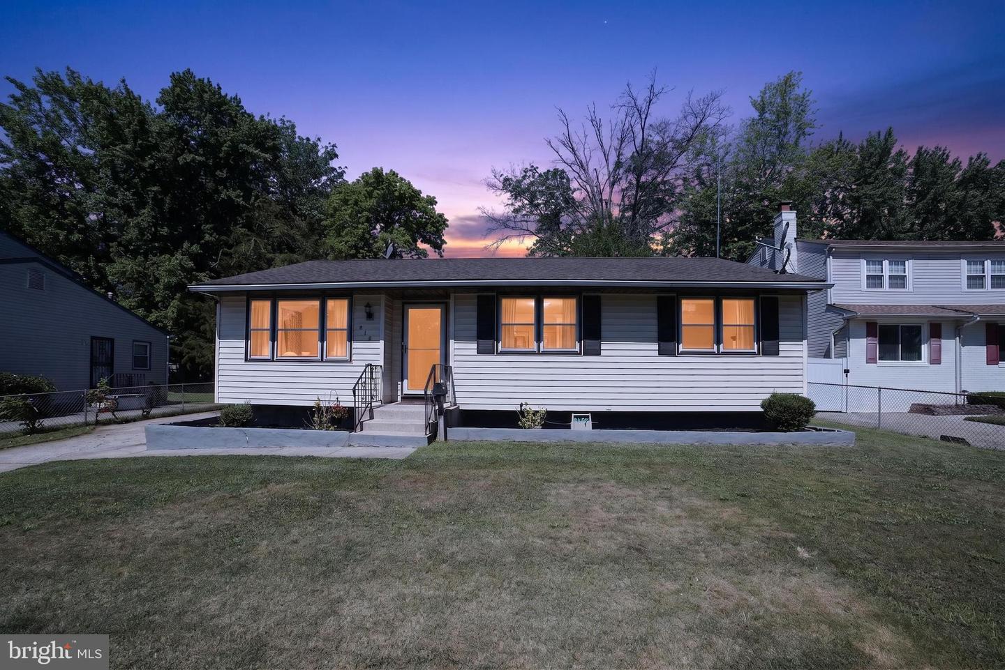 518 CARVER CT