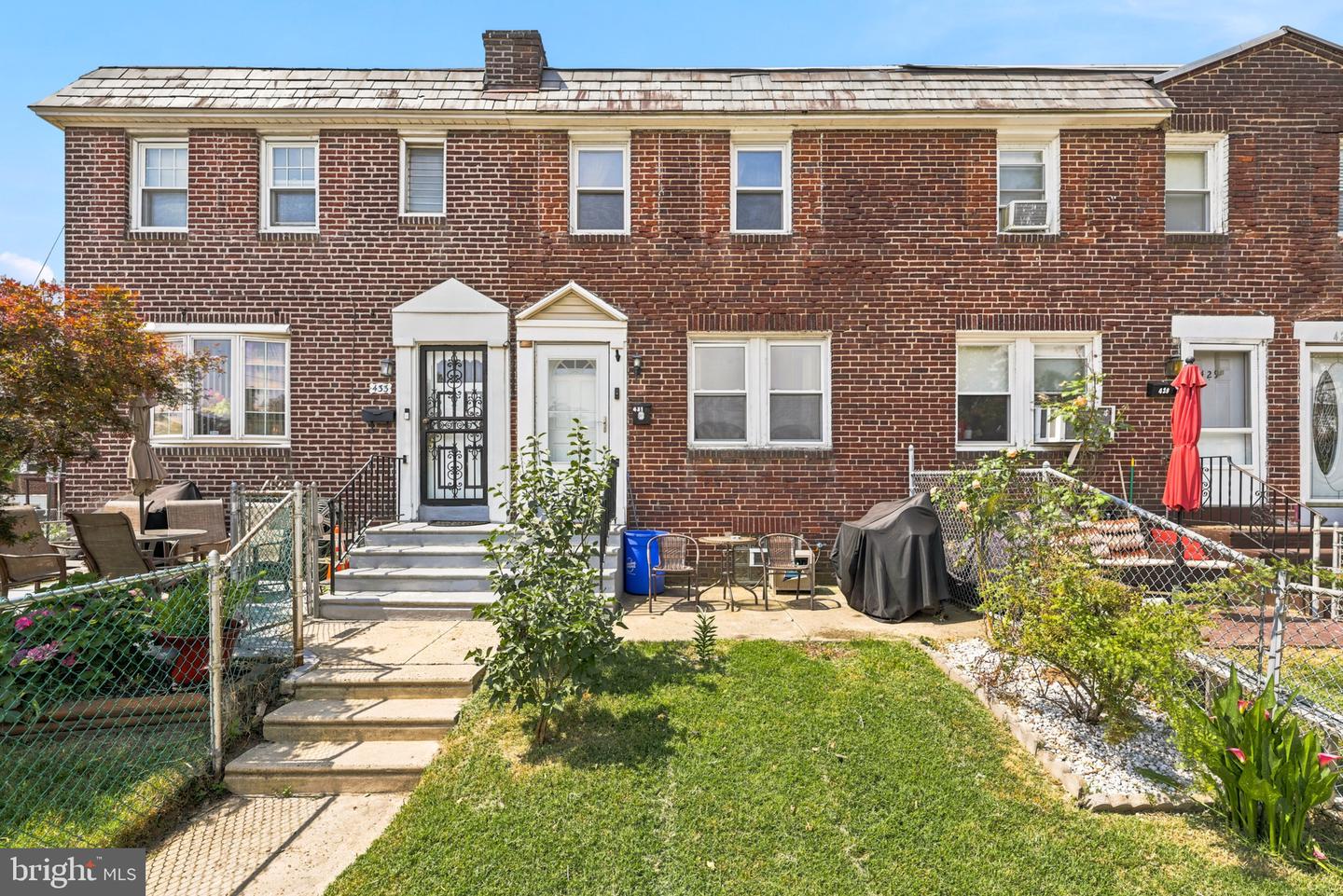 431 Raritan St Property Photo 2