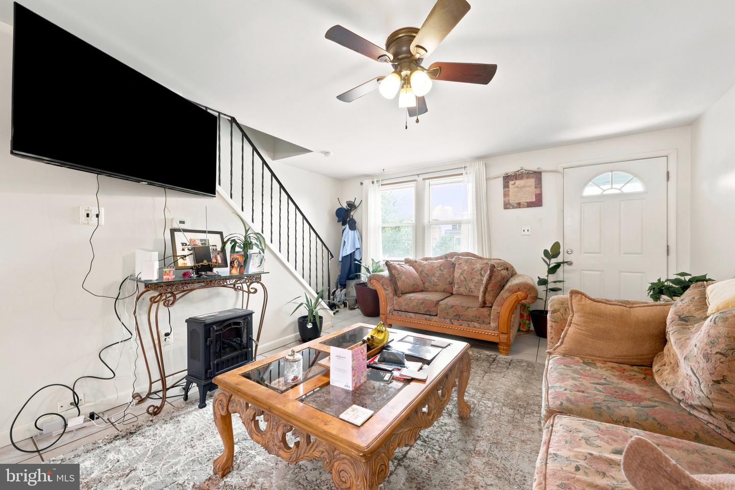 431 Raritan St Property Photo 5