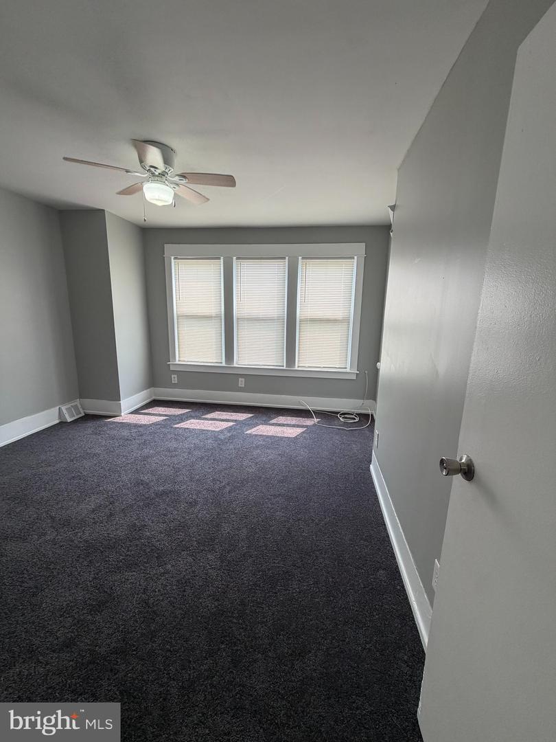 227 Cedar Ave Property Photo 17