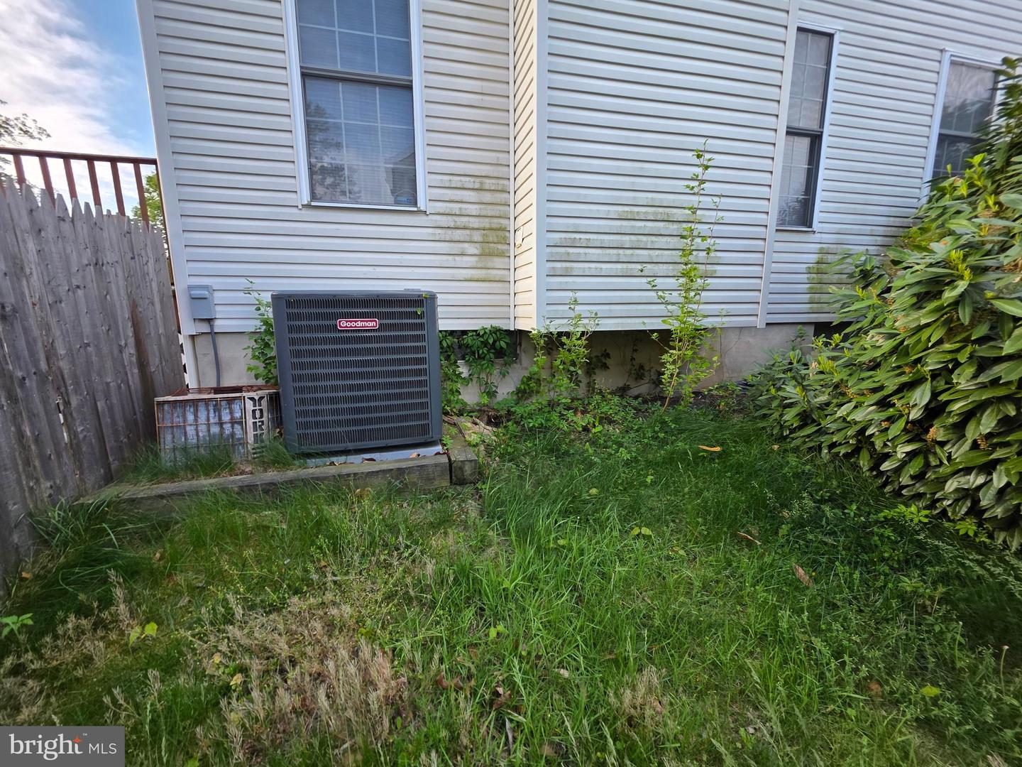 14 Blue Spruce Dr Property Photo 7