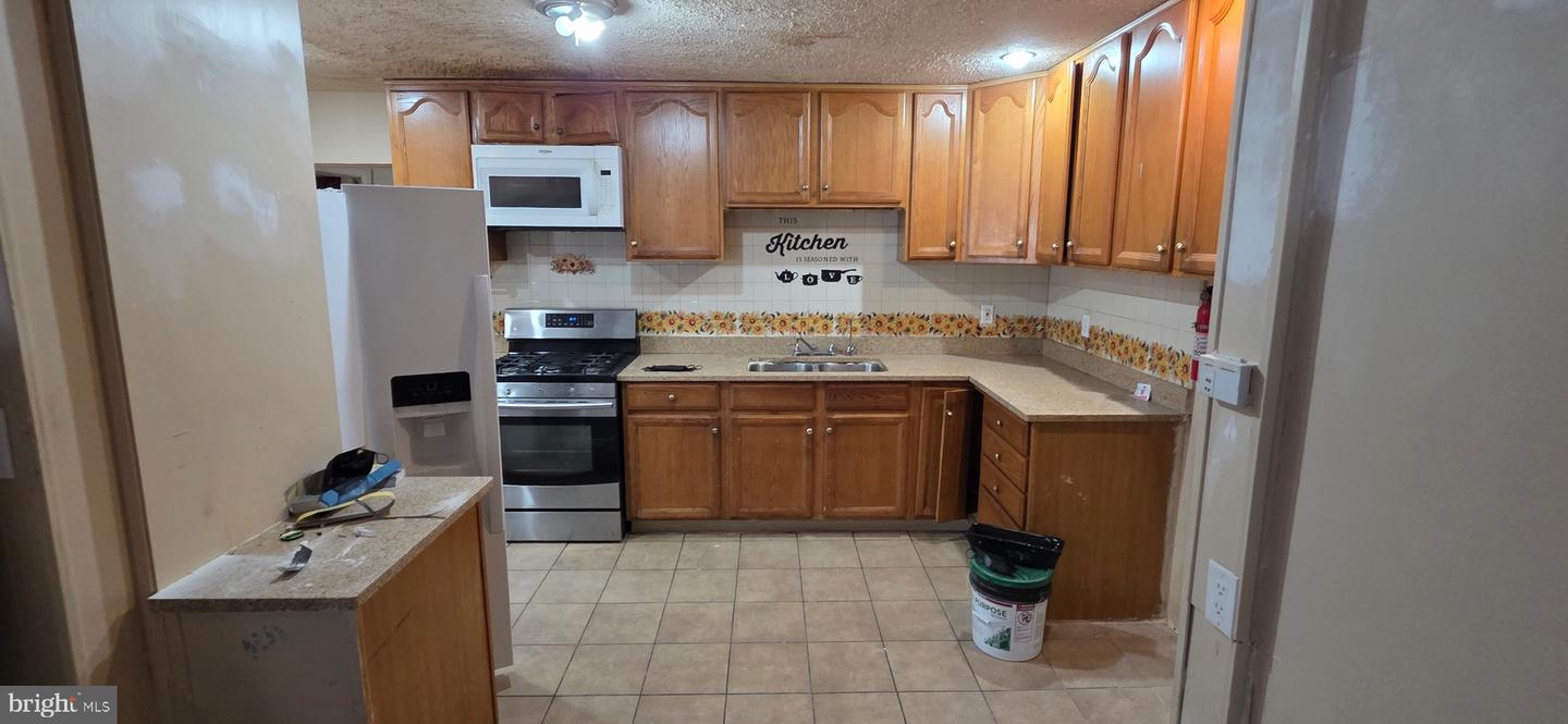2255 41st St Property Photo 6