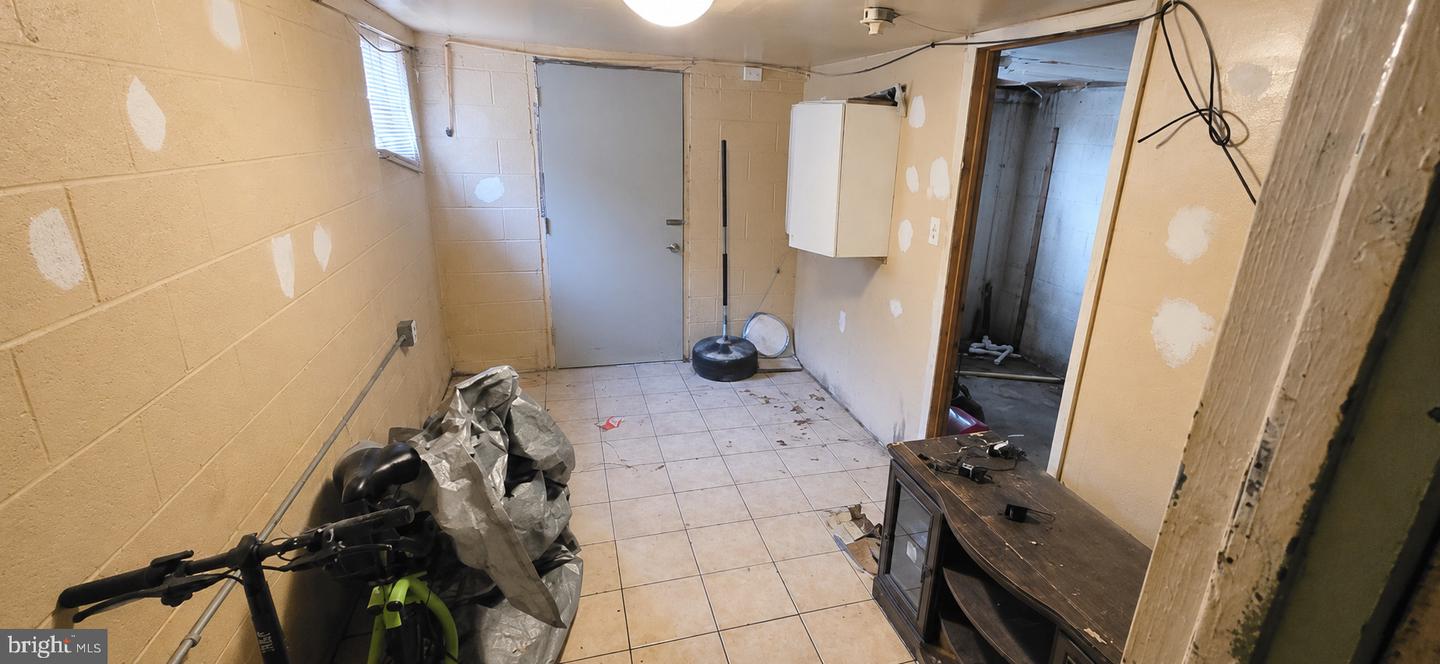 2255 41st St Property Photo 13
