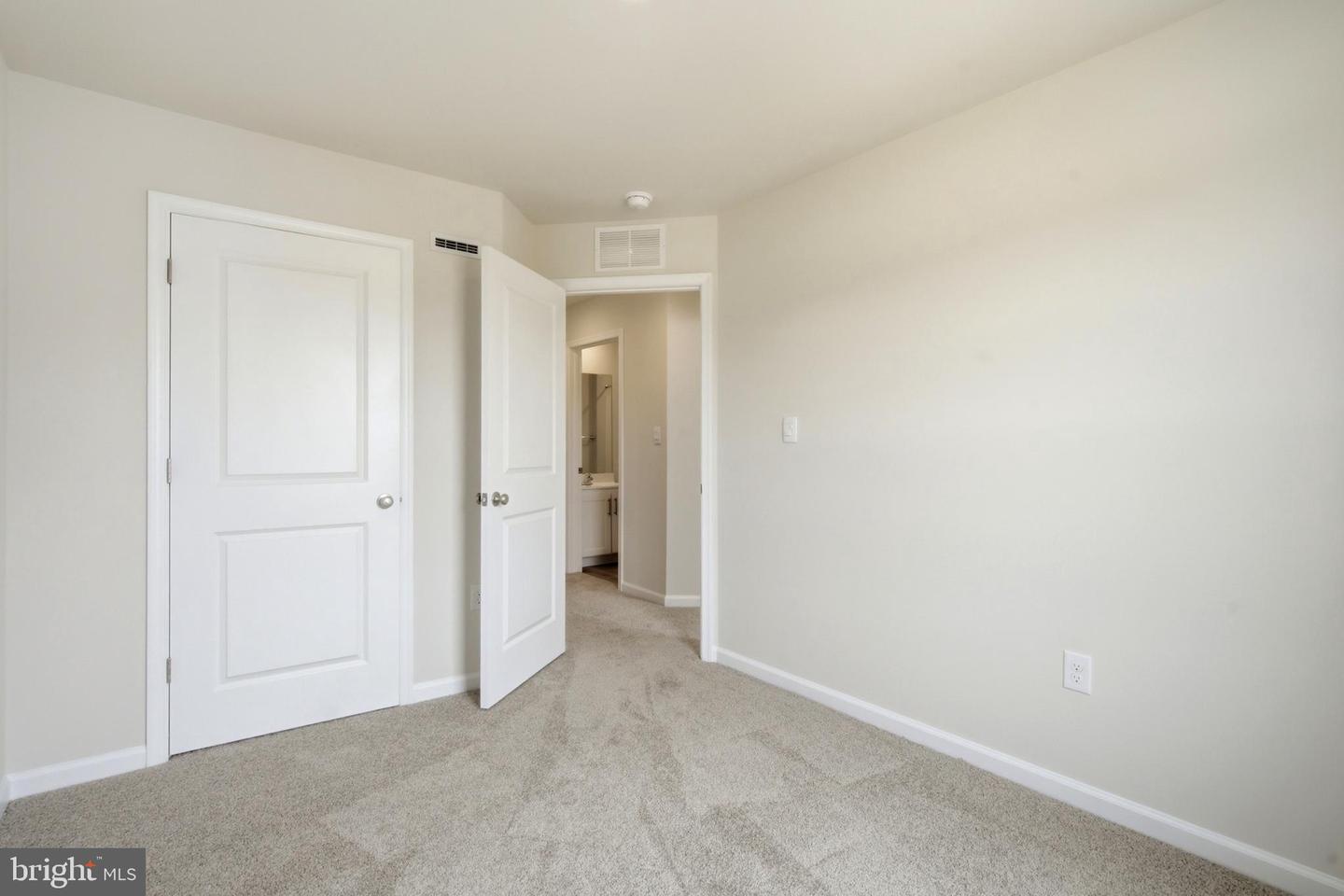 127 Gary Way Property Photo 34