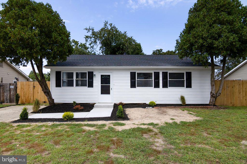 70 Highland Ave Property Photo 1