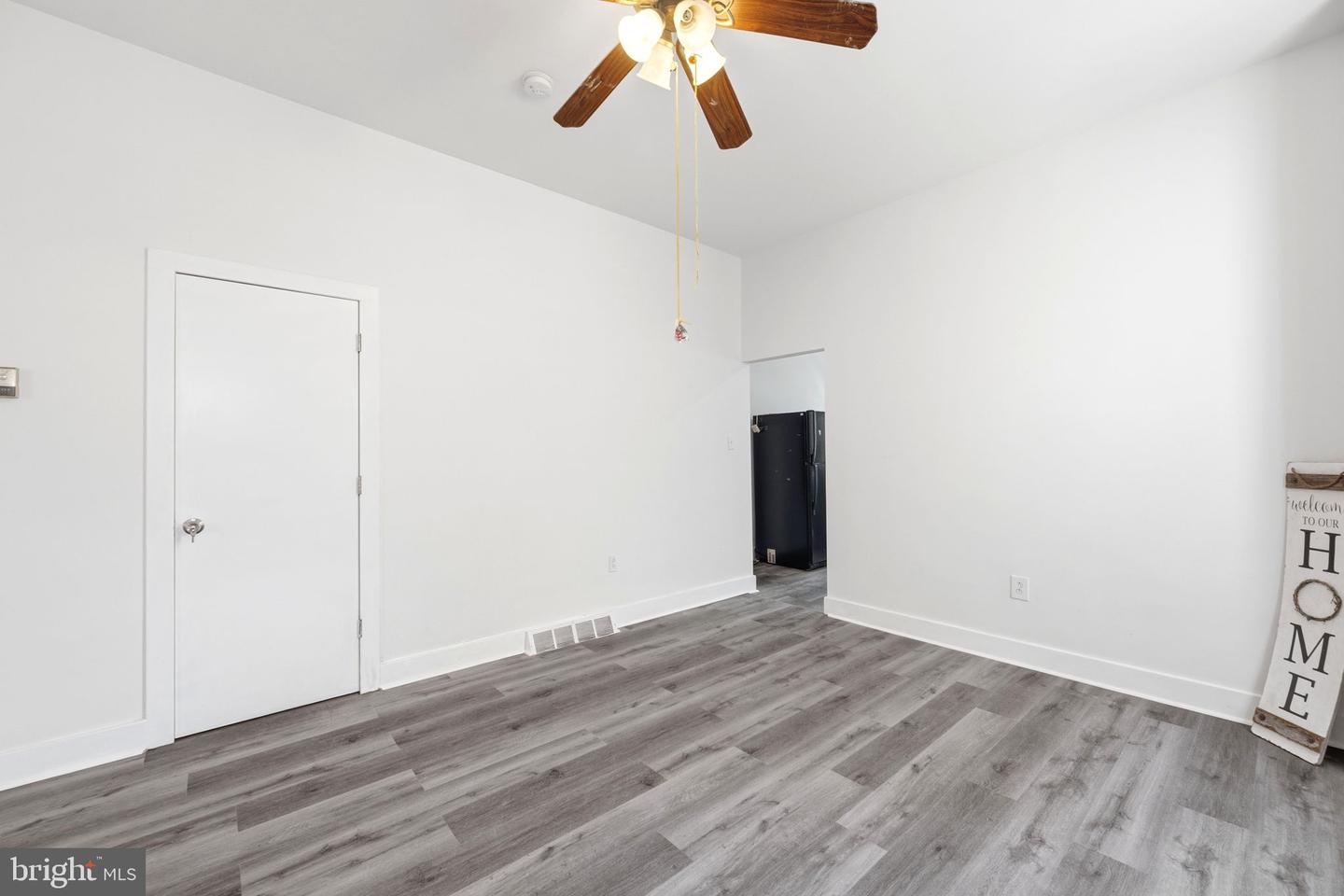 330 Somerset St Property Photo 12