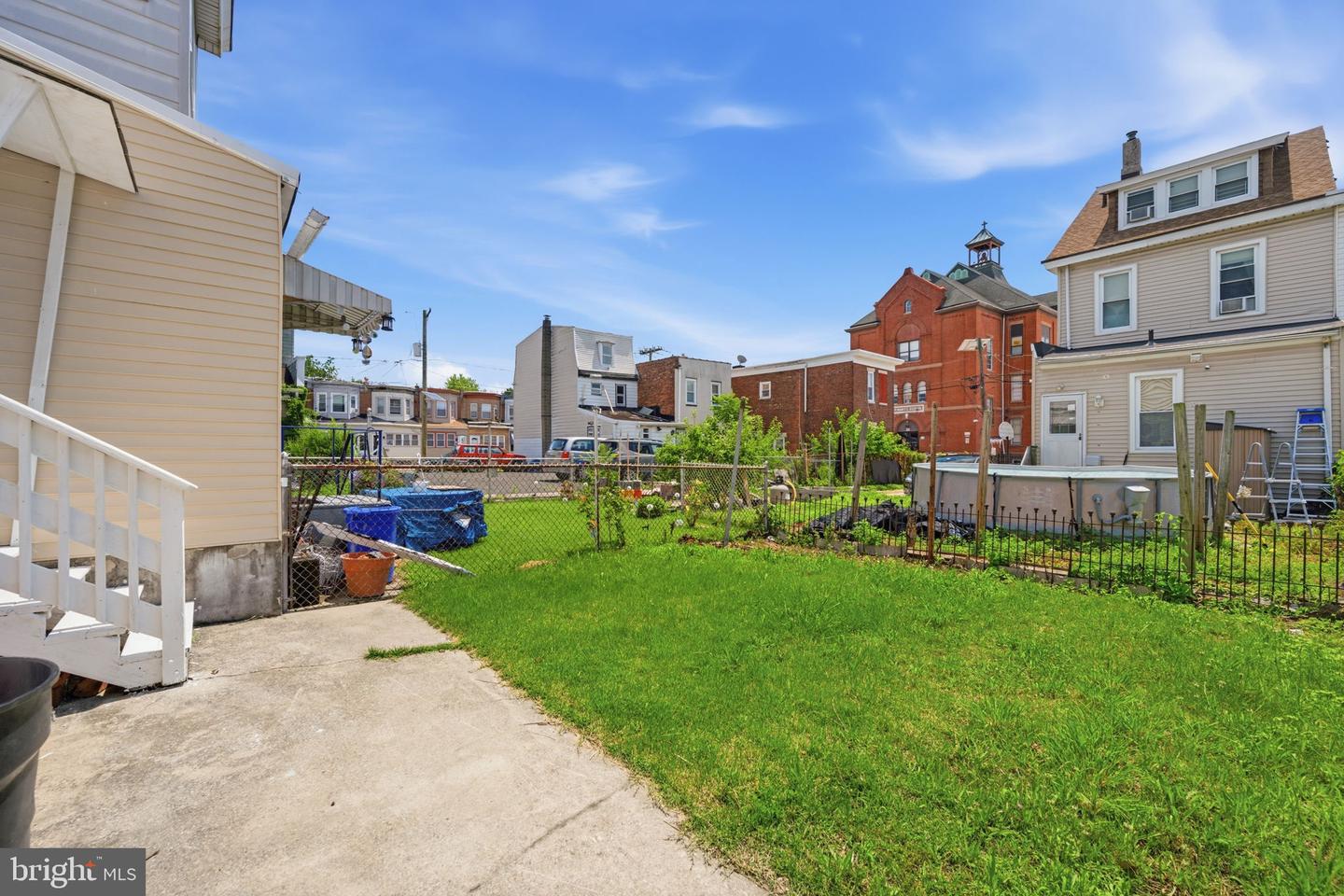 330 Somerset St Property Photo 37