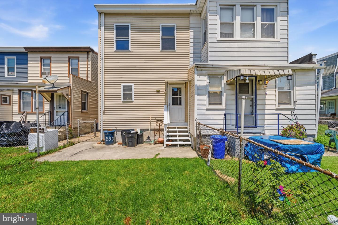 330 Somerset St Property Photo 40