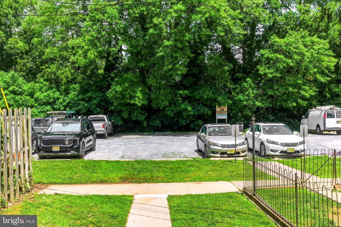 47 E Kings Hwy Property Photo 13