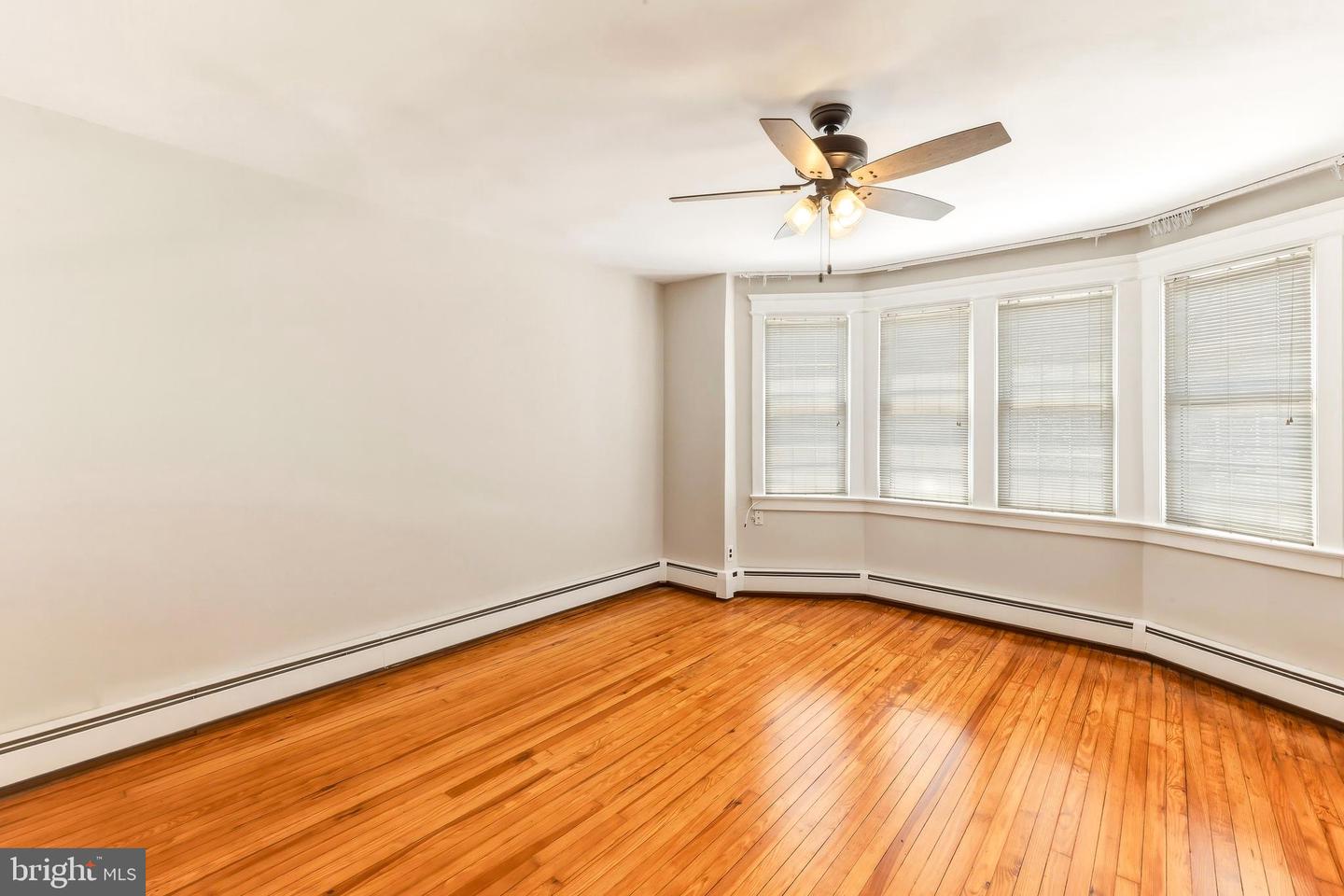 47 E Kings Hwy Property Photo 17