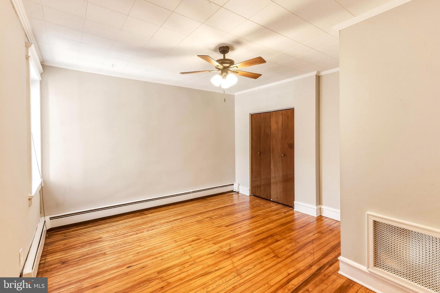 47 E Kings Hwy Property Photo 18