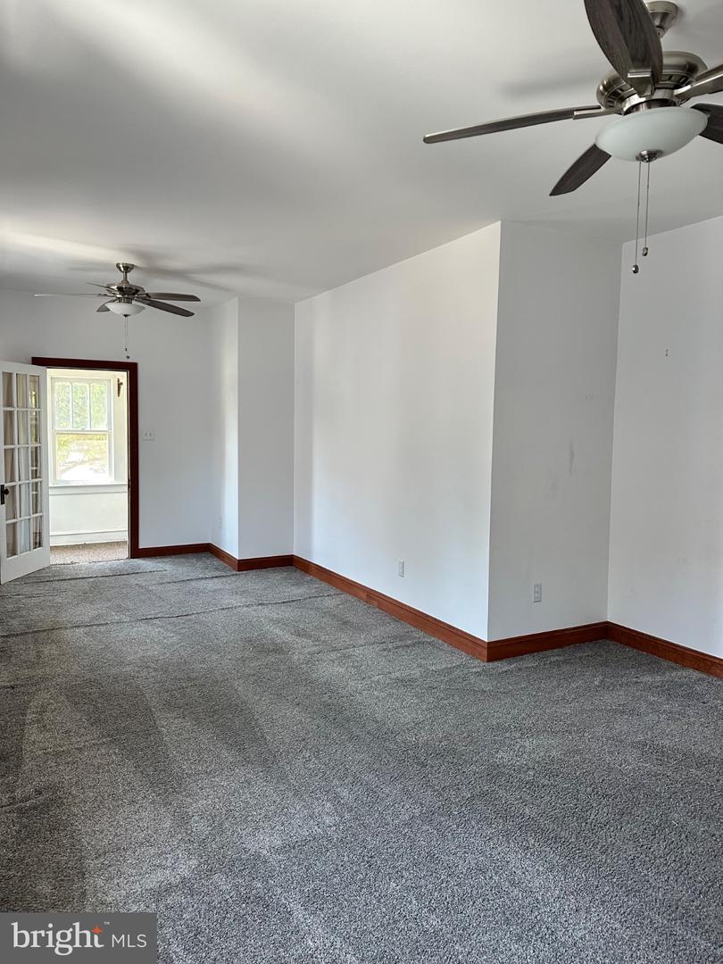 29-29 E Gloucester Pike #b Property Photo 4