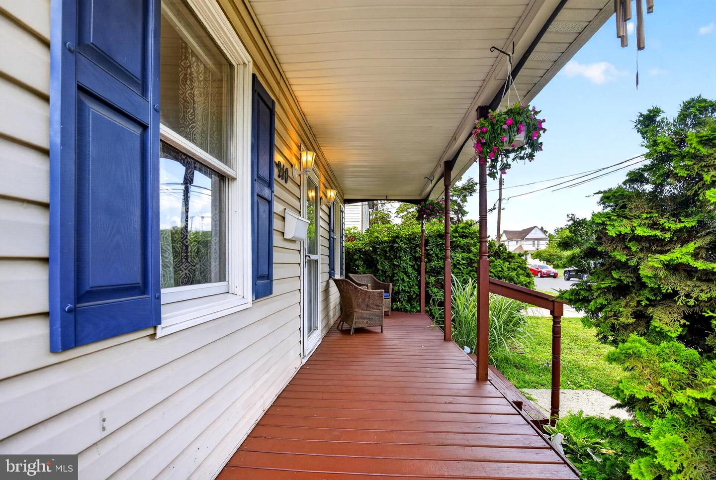 210 Washington Ave Property Photo 4