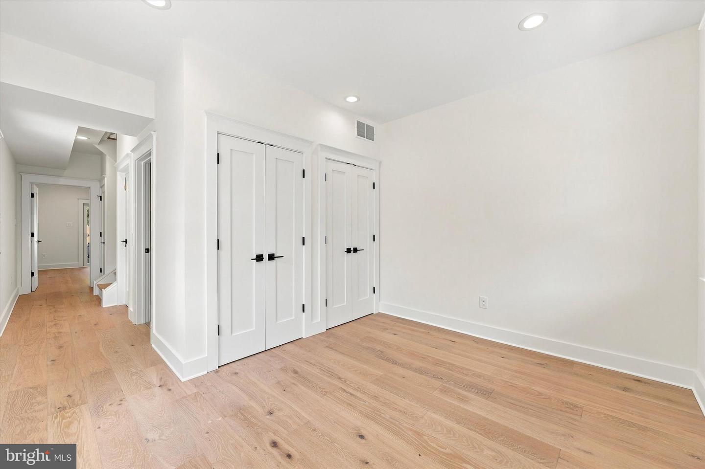 25 Wilkins Ave Property Photo 6